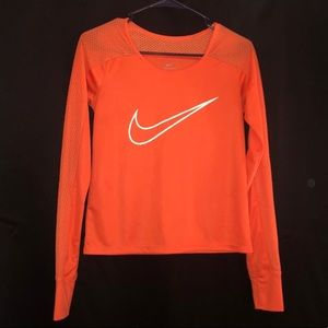 NIKE dri fit active shirt